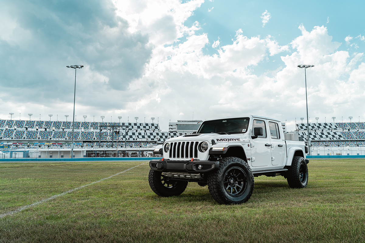 ICON 2020-Up Jeep Gladiator, 2.5" Lift, Stage 7 Suspension System, Billet UCA