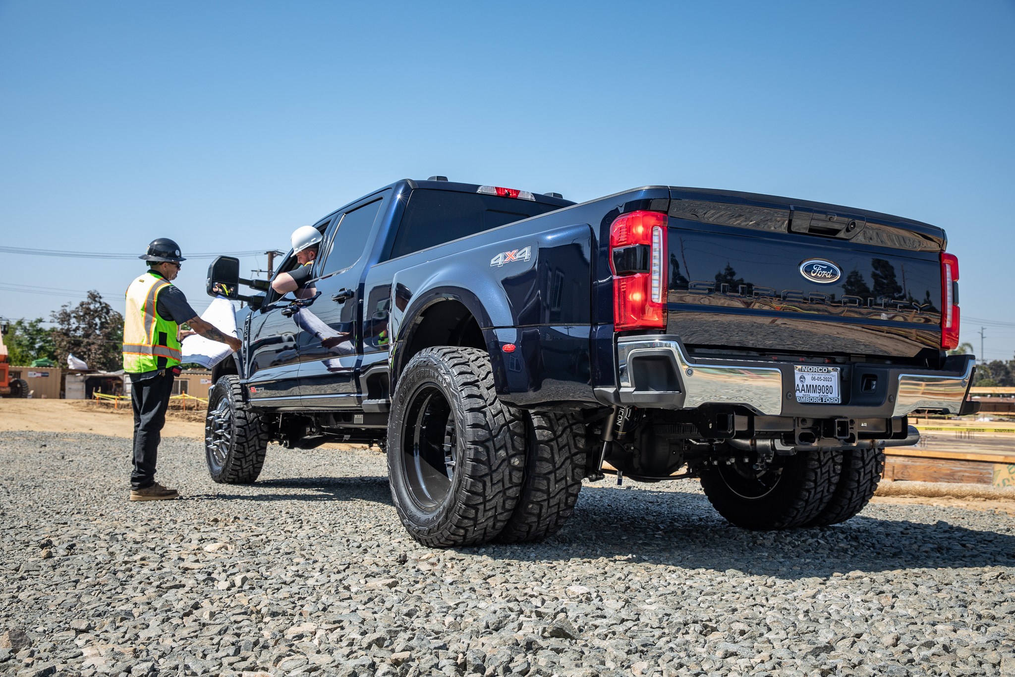 ICON 2023-2024 Ford F-250/F-350 Super Duty 4WD Diesel, 2.5" Lift, Stage 2 Suspension System w/ Radius Arms