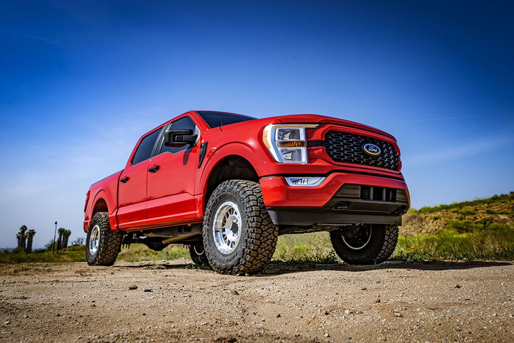 ICON 2021-2023 Ford F-150 4WD, 3.5-4.5" Lift, Stage 2 Suspension System, Billet UCA w/ Leaf Packs