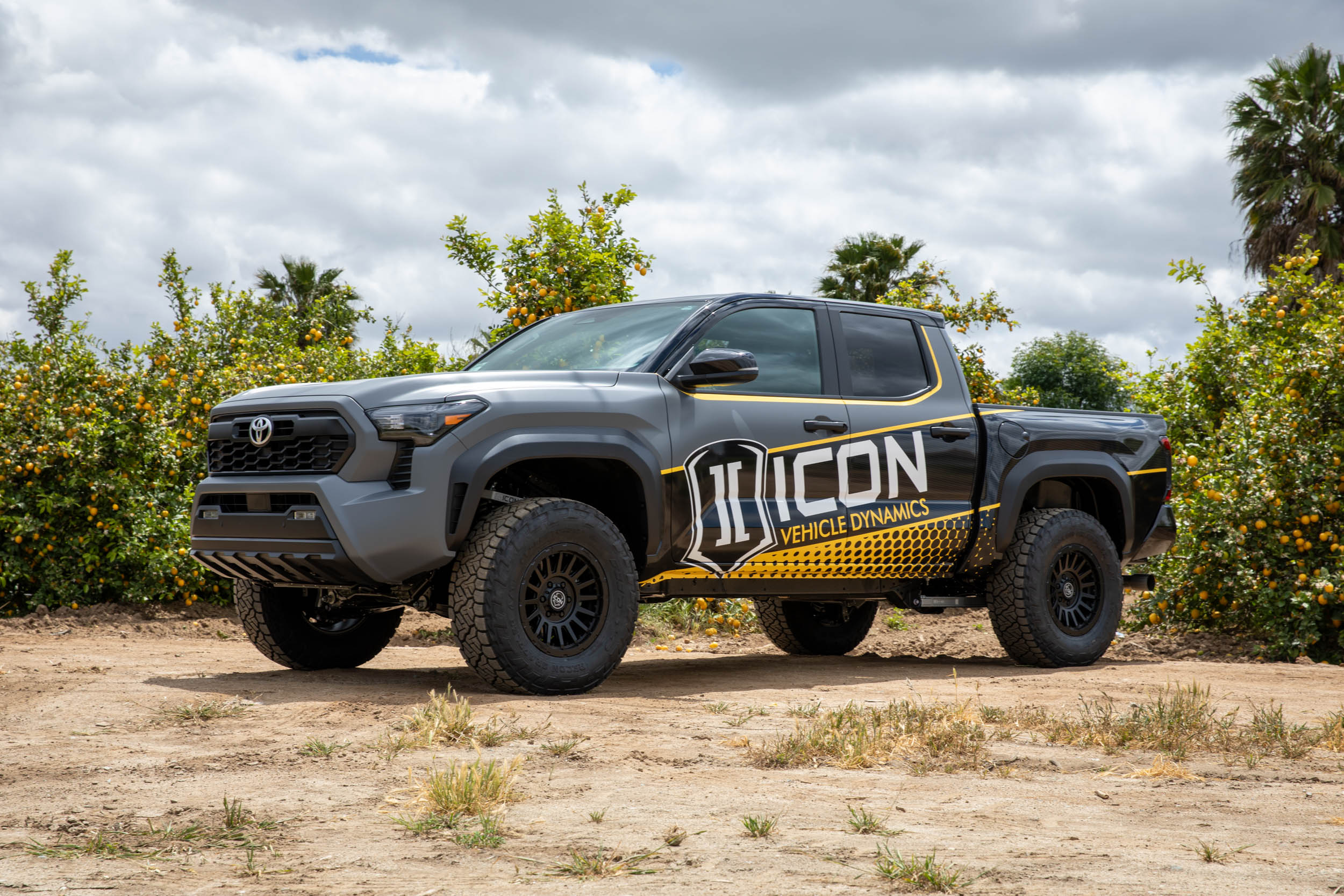 ICON 2024 Toyota Tacoma, 0-1” Lift, Rear, V.S. 2.5 Aluminum Series, Remote Reservoir Shocks w/ CDCV, Pair