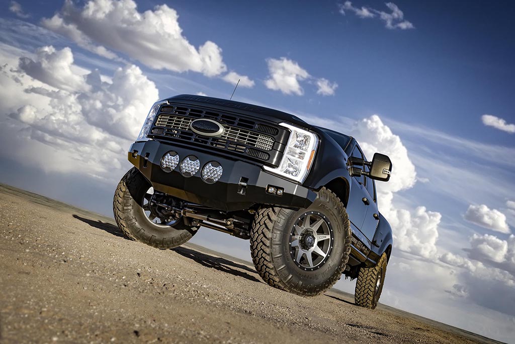 ICON 2023 Ford F-250/F-350 Super Duty 4WD, 4-5.5" Lift, Stage 1 Coilover Conversion System