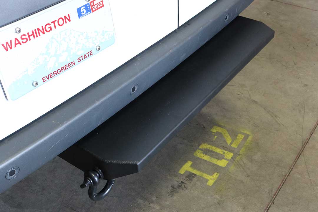 Van Compass Rear Mini Tug Step, Sprinter 2500/3500 (2019-Up)